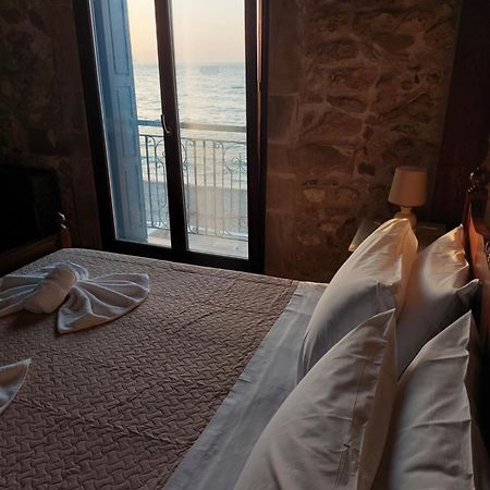 Volakas Beachfront Suites Retimno Zewnętrze zdjęcie