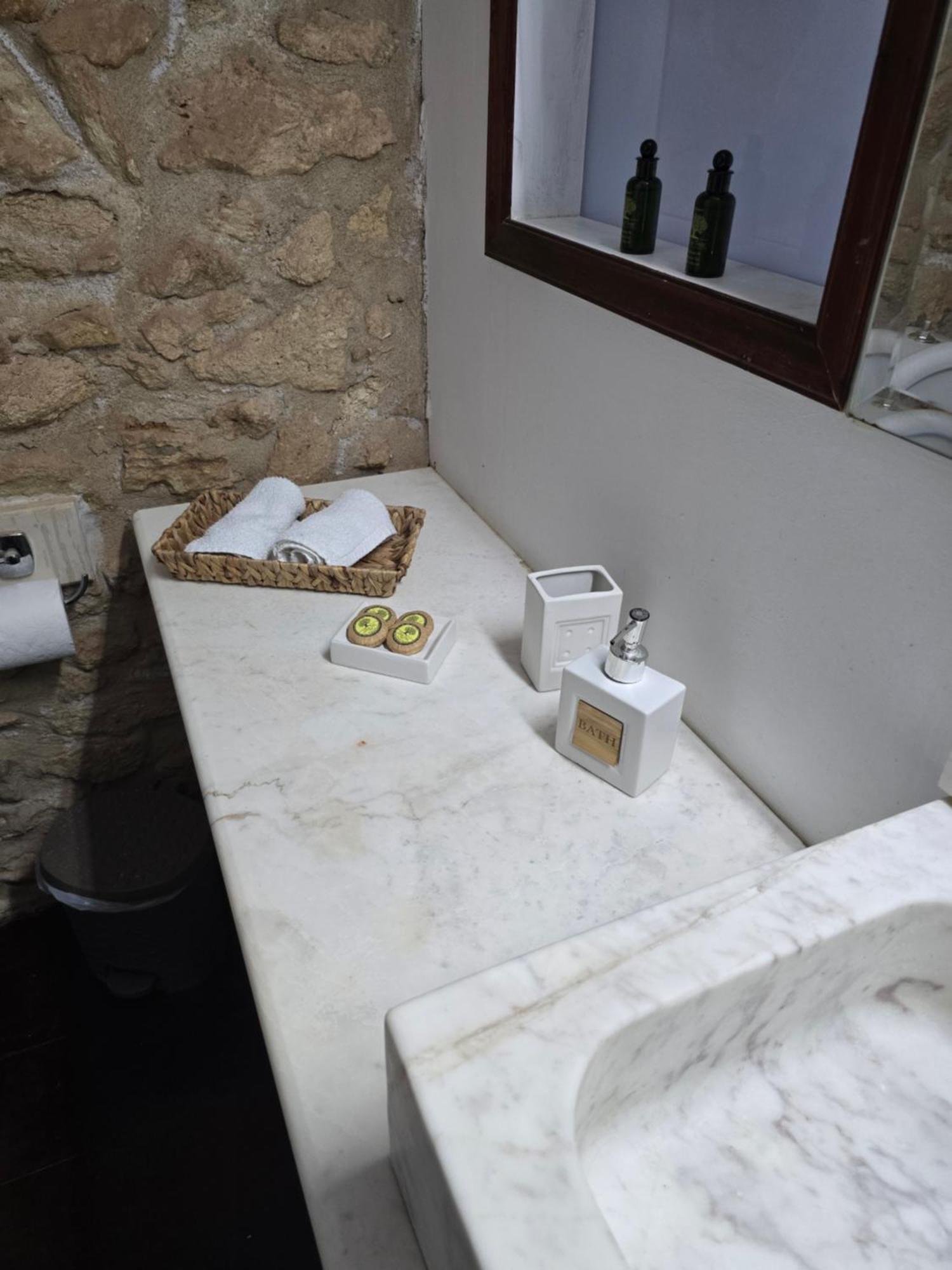 Volakas Beachfront Suites Retimno Zewnętrze zdjęcie